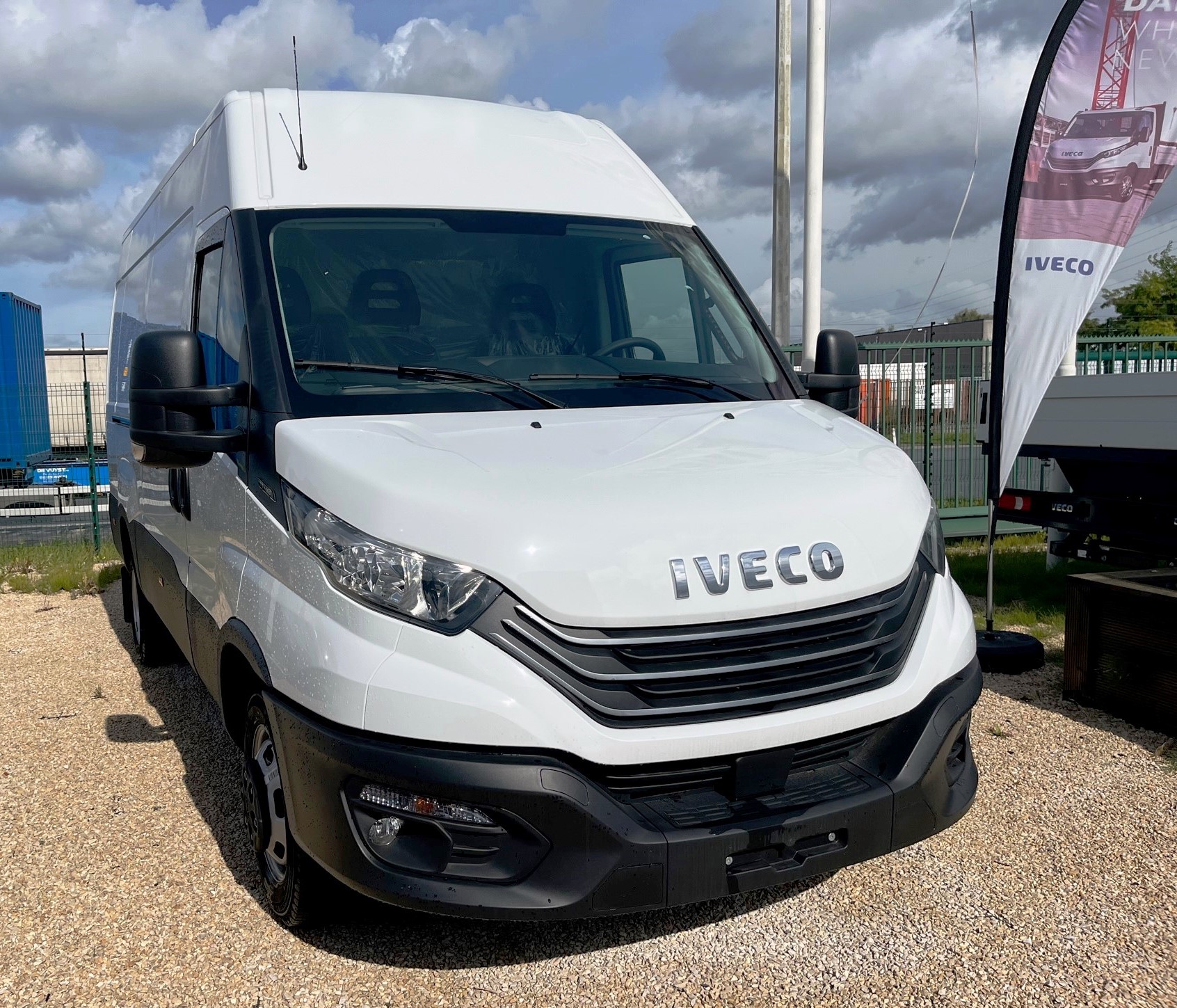 IVECO DAILY MY22 35C16 V ?width=462
